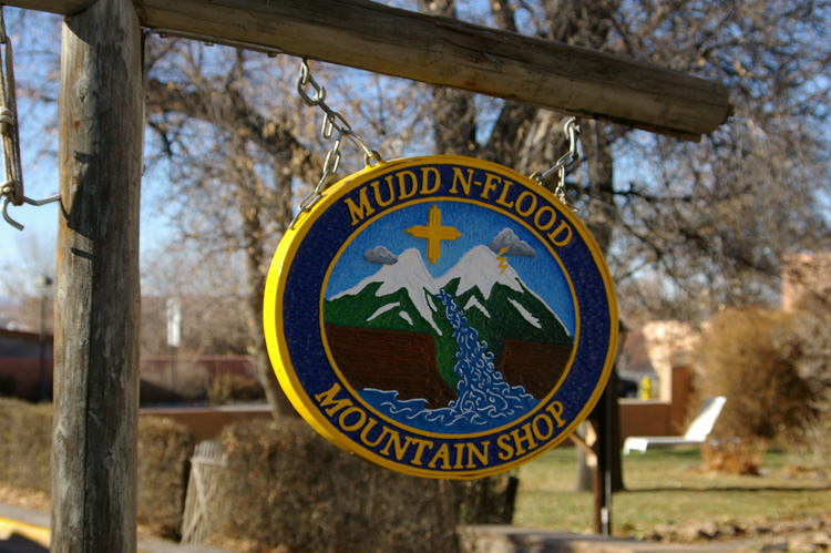 Mudd-n-Flood, Taos