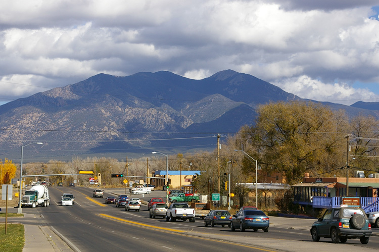 Taos traffic