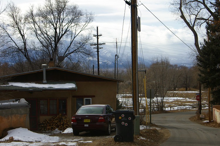 Typical Taos residential street scene a few blocks from the plaza.