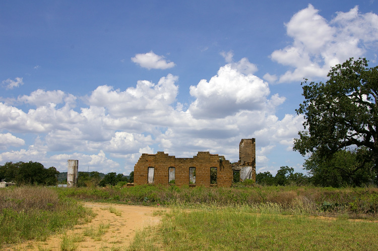 Another old building in Pontotoc, Texas